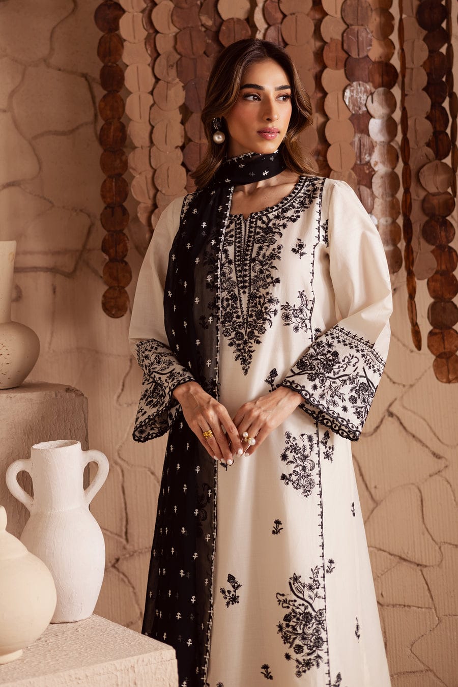 WHITE PEARL EMBROIDERED 3PC
