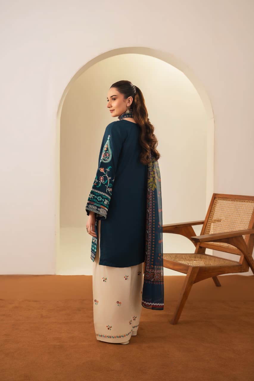 Sajjal – Premium Embroidered 3 Piece Farshi Set ✨